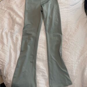 ALO Yoga Light Gray/Blue Apparel